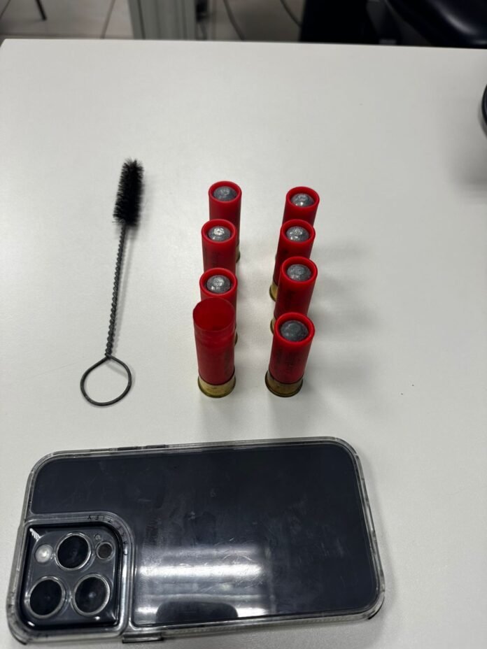 Desarme prende suspeito por comércio ilegal de armas em Viana
