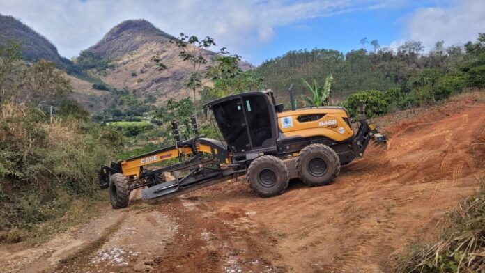 Prefeitura melhora estrada de acesso à comunidade de Mangueira - Prefeitura de Cachoeiro de Itapemirim