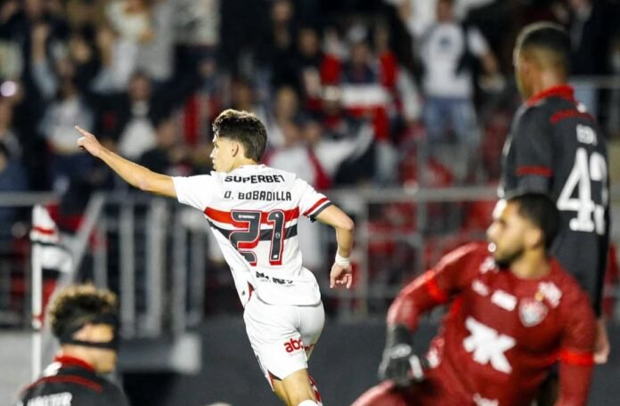 São Paulo brilha em Cotia e derrota o Vitória por São Paulo vence o Vitória no MorumBis. Foto: Rubens Chiri