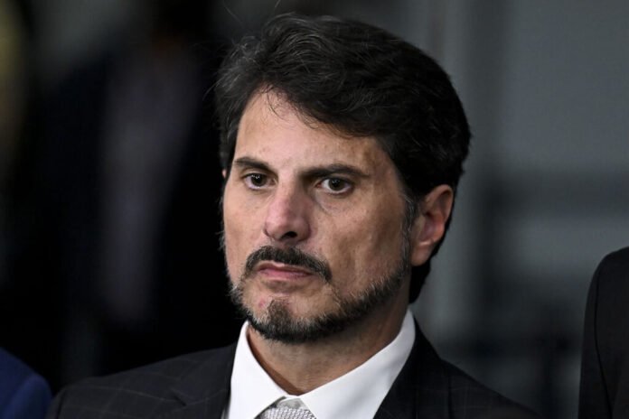 Senado persiste na indefinição sobre a licença médica de Marcos Senado mantém impasse sobre a situação de Marcos do Val