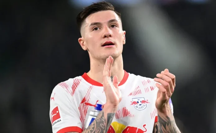 Manchester United pode aumentar salário de Benjamin Sesko em caso de classificação à Champions League