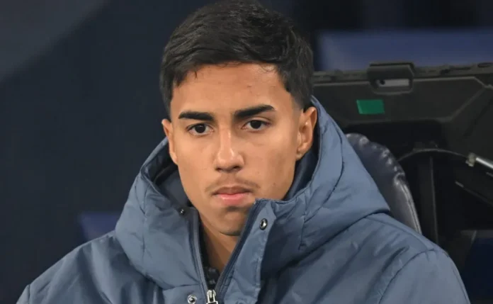 Manchester City chega a acordo para emprestar o brasileiro Vitor Reis ao Girona