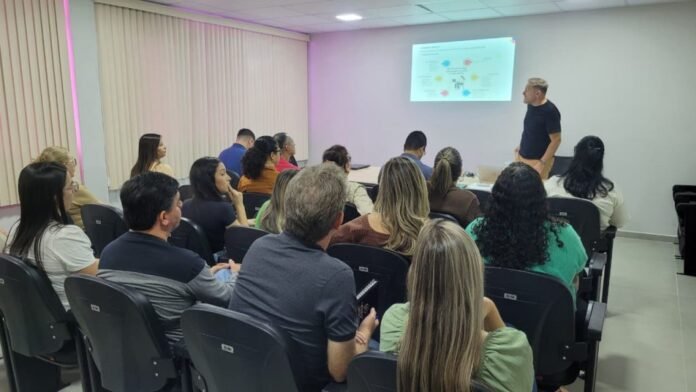 Prefeitura realiza treinamento para implantação de Sistema de Custos no Setor Público - Prefeitura de Cachoeiro de Itapemirim