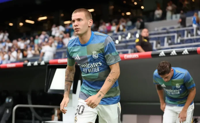 Jornal espanhol compara Franco Mastantuono, do Real Madrid, ao lendário Alfredo Di Stéfano