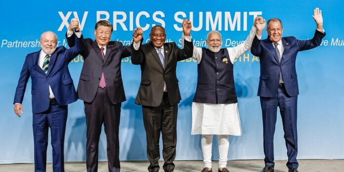 Lula e Brics debatem guerras e tarifas em cúpula virtual Líderes do Brics conversam sobre tarifaço e guerras em reunião virtual