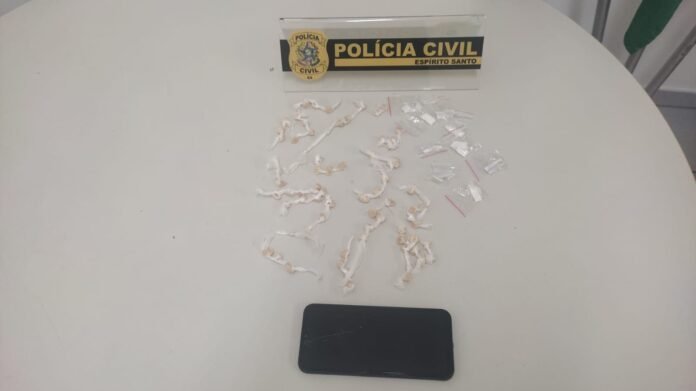 Polícia Civil prende homem apontado como gerente do tráfico em Viana