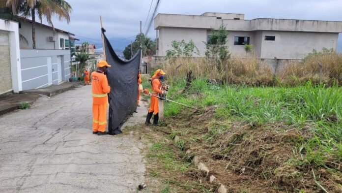 Prefeitura de Cachoeiro intensifica ações de limpeza e manutenção em bairros da cidade - Prefeitura de Cachoeiro de Itapemirim