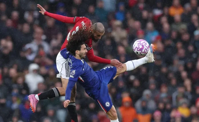 Dumfries manifesta interesse na Premier League e aguarda proposta de Chelsea, Manchester United ou Tottenham