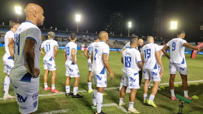 Paysandu afunda na Série B e amarga o maior número de derrotas da competição