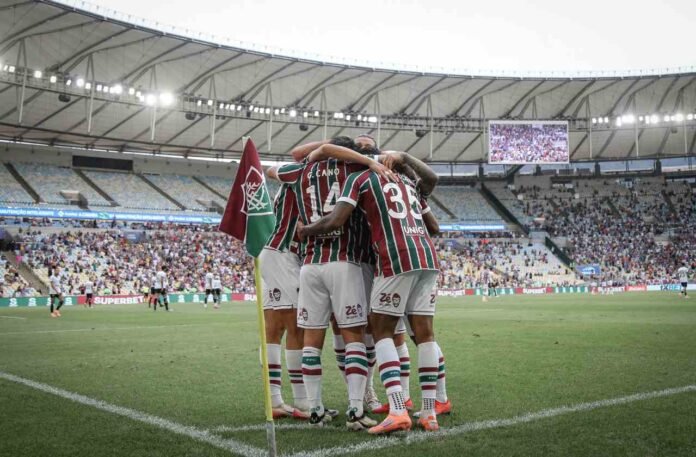 VENCE O FLUMINENSE! Em estreia de Zubeldía, Tricolor quebra tabu, derrota o Botafogo e cresce no Brasileirão