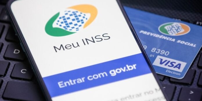Governo devolve R$ 2,3 bilhões a aposentados por descontos irregulares Governo ressarciu R$ 2,3 bilhões a aposentados e pensionistas