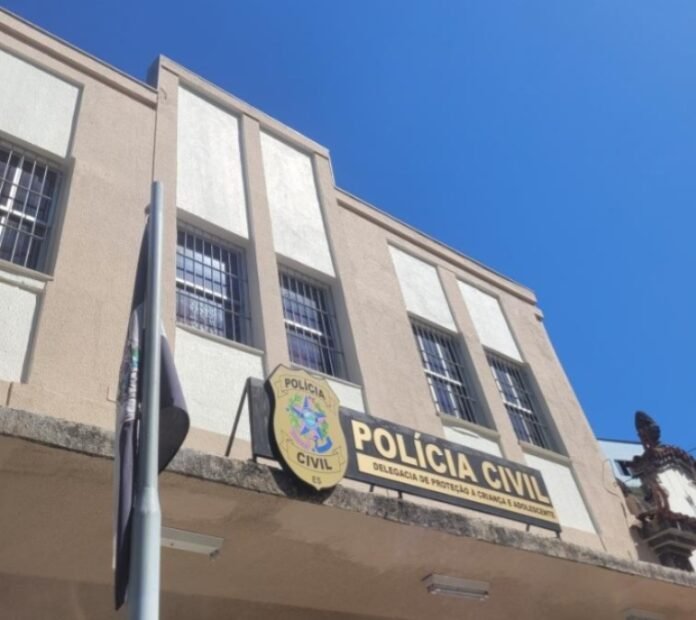 Homem é preso por abusar da filha de 7 anos DPCA prende suspeito de estuprar filha de 7 anos em Vila Velha