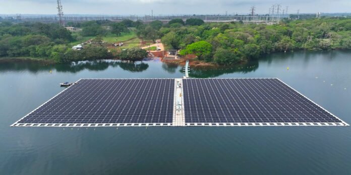 Usina de Itaipu termina montagem de “ilha solar” que vai gerar energia