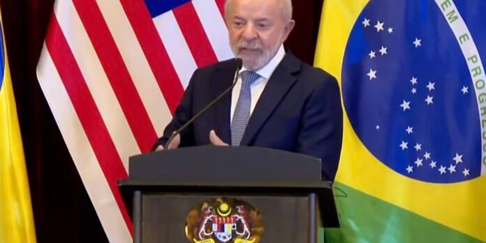 Lula afirma que falta de liderança é o principal problema Problema do mundo é ausência de lideranças , diz Lula na Malásia