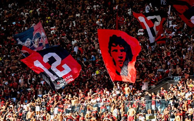 Ônibus da torcida do Flamengo se envolve em acidente na Foto: Divulgação / Flamengo