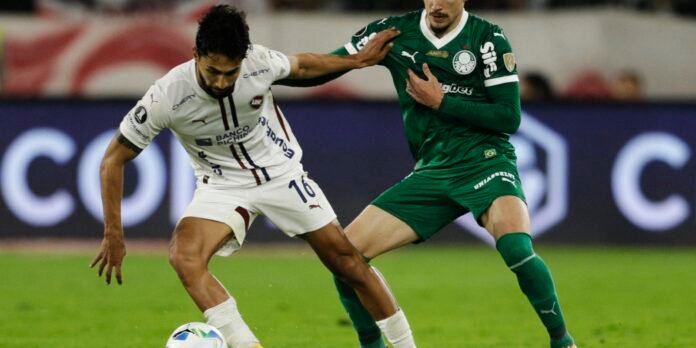 Palmeiras busca virada épica contra LDU na Libertadores Palmeiras joga futuro na Libertadores diante da LDU