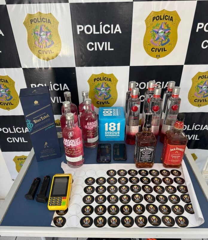 Polícia Civil deflagra operação ‘Brinde Amargo’ e prende homem por falsificação de bebidas em Cachoeiro de Itapemirim