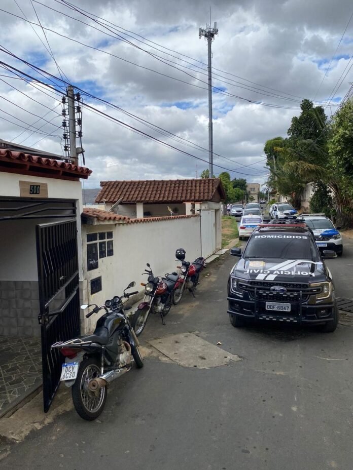 Polícia Civil prende irmãos suspeitos de homicídio em Colatina, ES DHPP Colatina prende irmãos suspeitos de homicídio