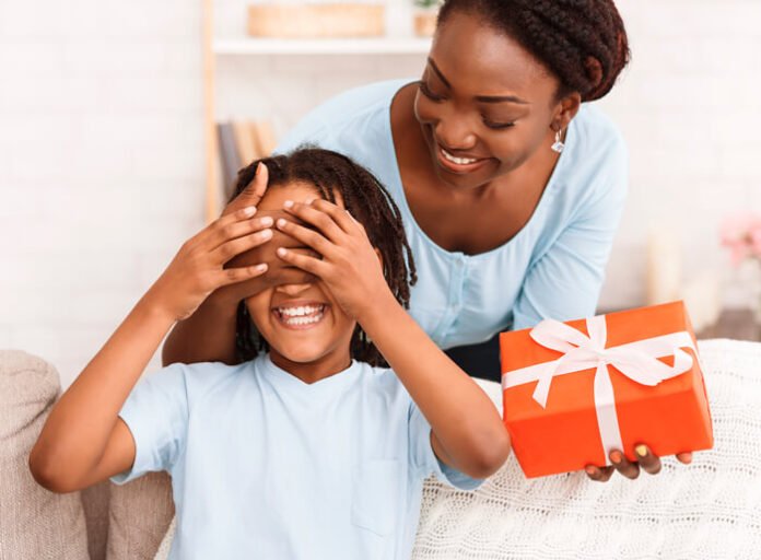 Procon de Cachoeiro orienta sobre compras conscientes para o Dia Dia das Crianças: Veja as dicas do Procon para acertar no presente - Prefeitura de Cachoeiro de Itapemirim