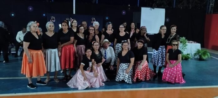 Notícia CRAS de Limeira realiza atividade do Projeto Corpo Ativo para a terceira idade - Prefeitura Municipal de Anchieta