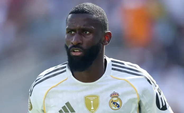 Rüdiger é alvo da Arábia Saudita, mas zagueiro tem Real Madrid como prioridade
