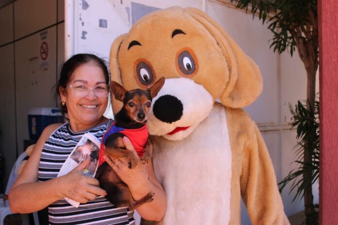 Notícia Quase 1 mil animais vacinados no Dia D contra a Raiva em Anchieta - Prefeitura Municipal de Anchieta
