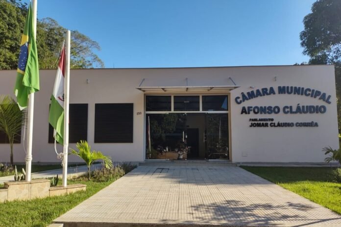 Vereadores de Afonso Cláudio querem auxílio-alimentação de R$ 1,2 mil