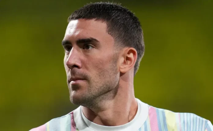 Vlahovic decide deixar a Juventus e busca acordo em definitivo com o Bayern de Munique