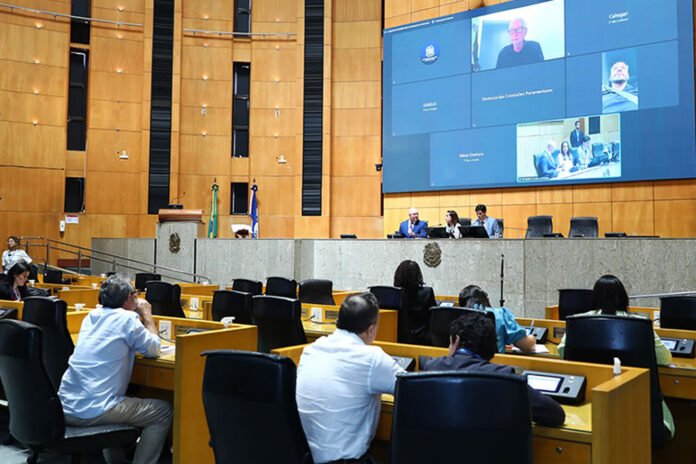 Sem definição sobre emendas, Assembleia abre prazo do Orçamento 2026