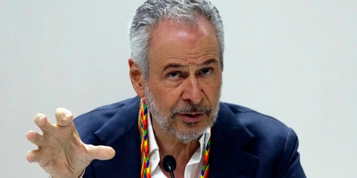 Presidente da COP30 prevê prolongamento das negociações após incêndio