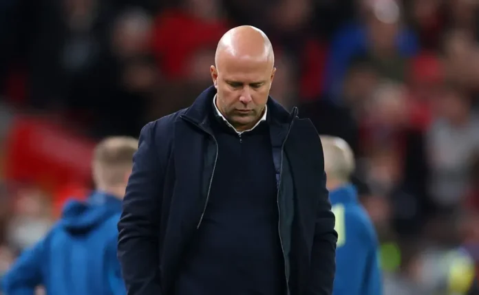 Liverpool descarta demissão de Arne Slot, mas espera mais esforço e evolução imediata