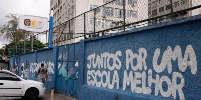 Metade dos envolvidos com tráfico de drogas não chega ao ensino médio