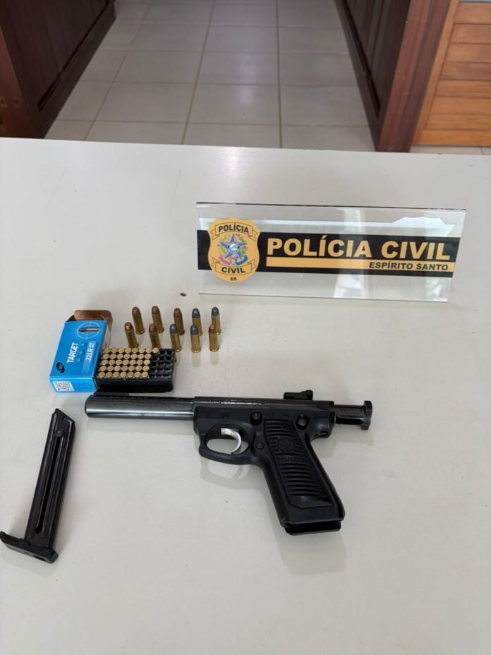 Homem é preso com arma e munições durante cumprimento de mandado em Venda Nova do Imigrante