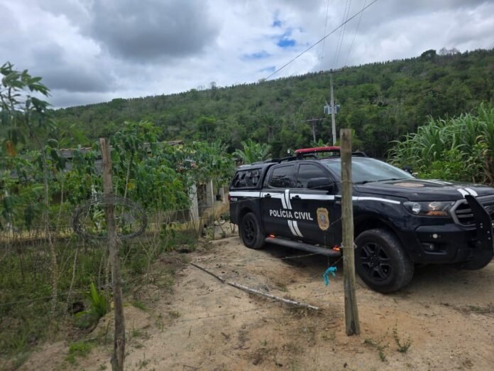Polícias Civil e Científica e EDP flagram furto de energia em propriedade rural em Pedro Canário 