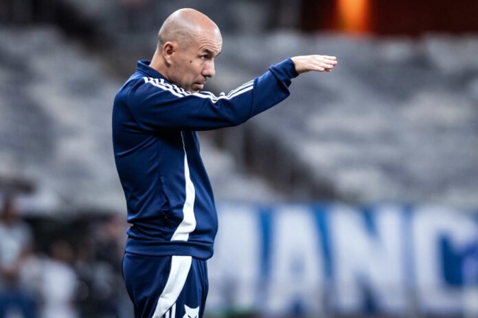 Cruzeiro, Leonardo Jardim onde assistir