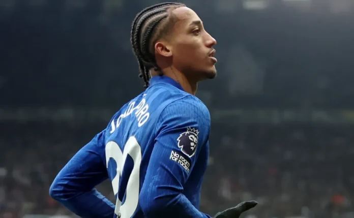 João Pedro marca golaço em Newcastle x Chelsea e ‘cala’ torcida dos Blues