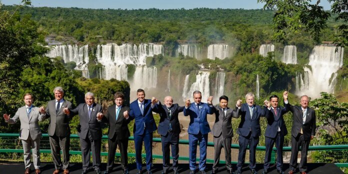 Acordo UE-Mercosul será assinado mesmo com oposição francesa, diz Lula