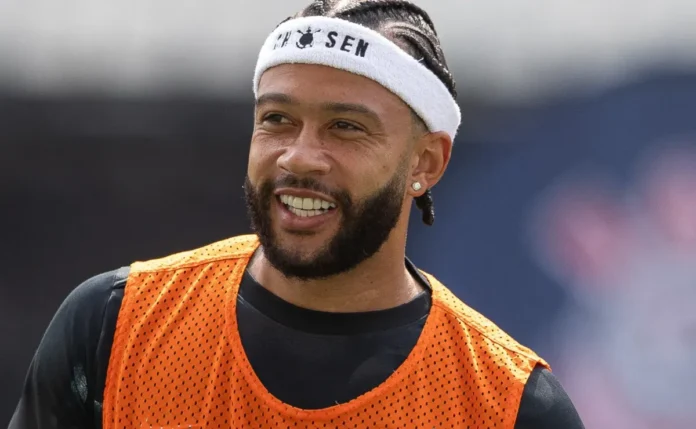 Memphis Depay deixa o Liverpool de lado e decide permanecer no Corinthians