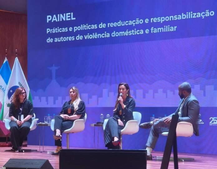 Divisão da Mulher participa do COSUD e apresenta boas práticas no enfrentamento à violência contra a mulher