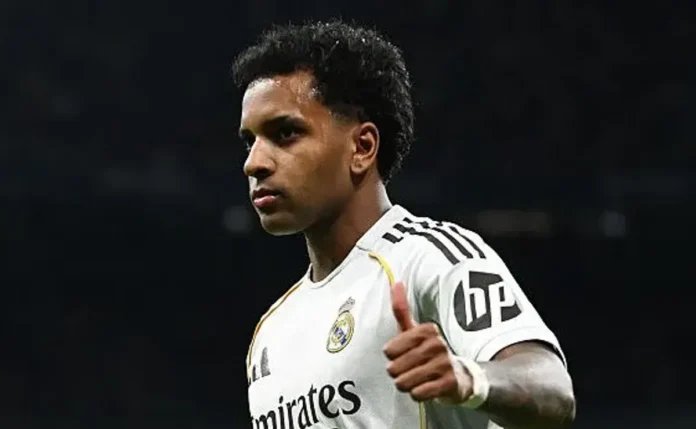 Xabi Alonso considera Rodrygo fundamental e titular no Real Madrid