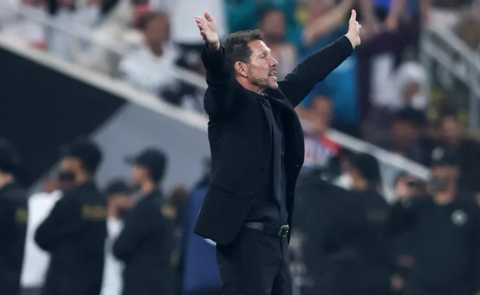 Simeone esquiva-se de polêmica com Vini Jr. após Supercopa da Espanha