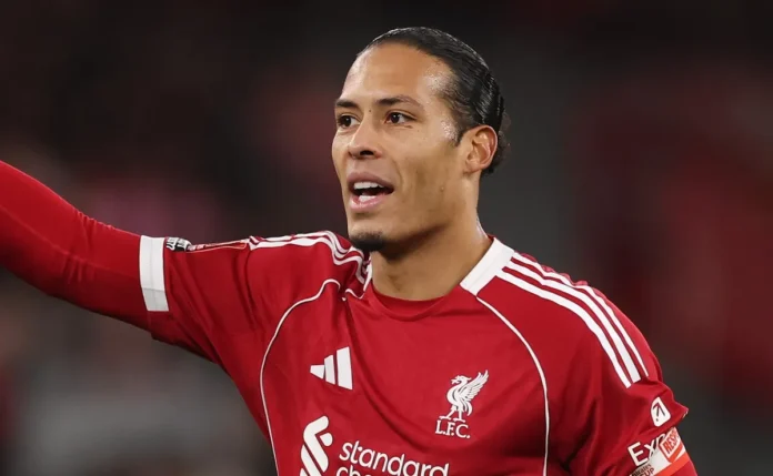 Ídolo do Liverpool, Virgil Van Dijk era grande alvo da diretoria do Chelsea