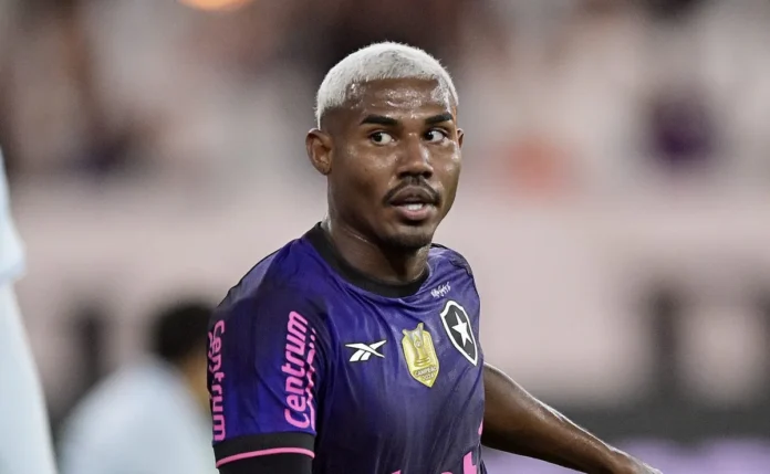 Nottingham Forest avalia ceder o lateral Cuiabano ao Vasco após interesse por empréstimo