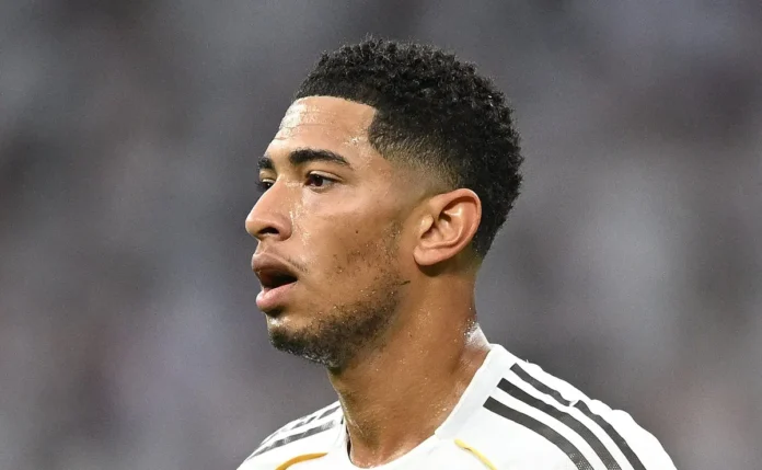 Bellingham faz comemoração inusitada após golaço pelo Real Madrid e deixa web chocada