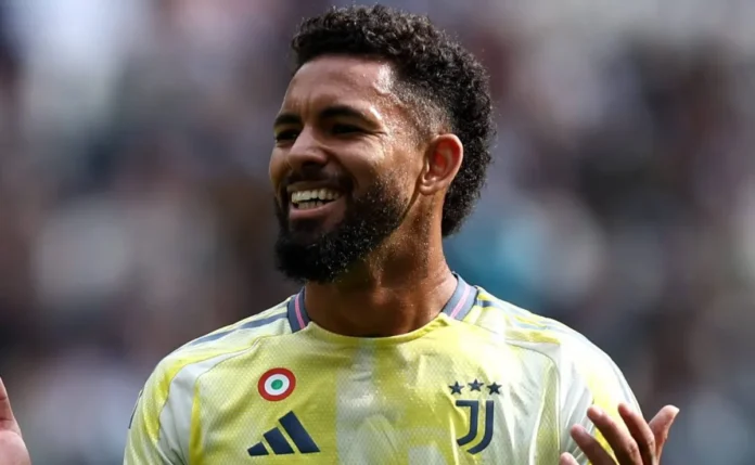 Entraves com a Juventus seguram anúncio de Douglas Luiz no Vasco, apesar de acerto salarial