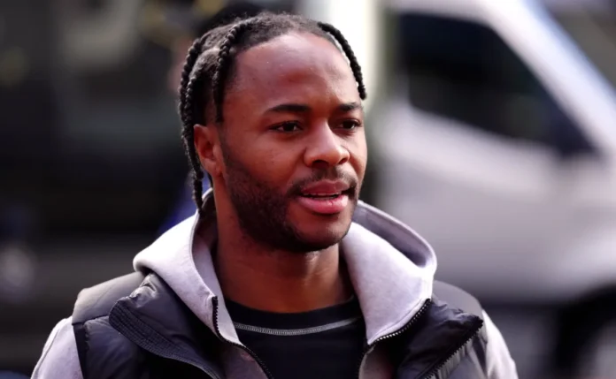 Sterling deixa o Chelsea e entra na mira da Major League Soccer e Arábia Saudita