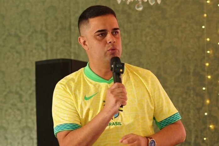 Servidor da Assembleia, ex-vereador se junta à marcha de Nikolas Ferreira