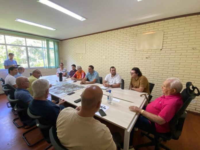 Prefeitura de Cachoeiro anuncia obras e cria comissão para impulsionar turismo no Parque do Itabira - Prefeitura de Cachoeiro de Itapemirim