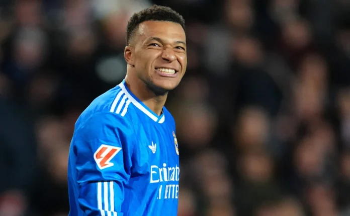 Real Madrid pode ter Mbappé no banco contra a Real Sociedad em La Liga