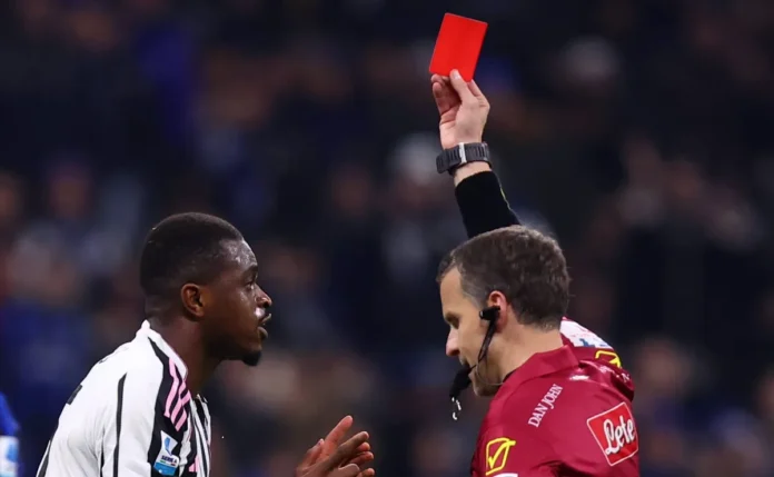 Zielinski decide no fim e Inter de Milão vence Derby d’Italia marcado por expulsão